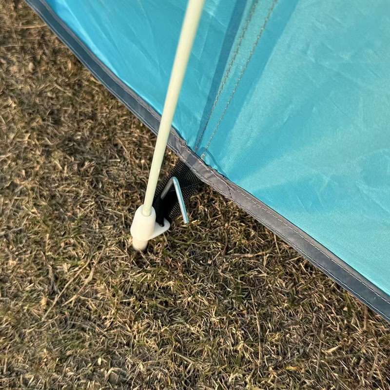 Šator za kampiranje s kamionetom na otvorenom