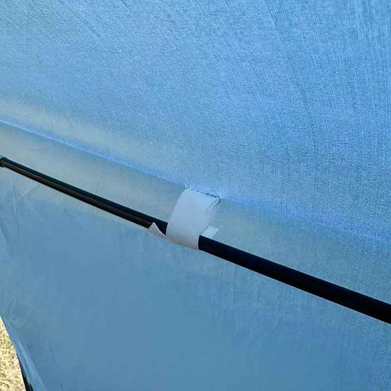 Šator za kampiranje na plaži na otvorenom s integriranom podnom prostirkom